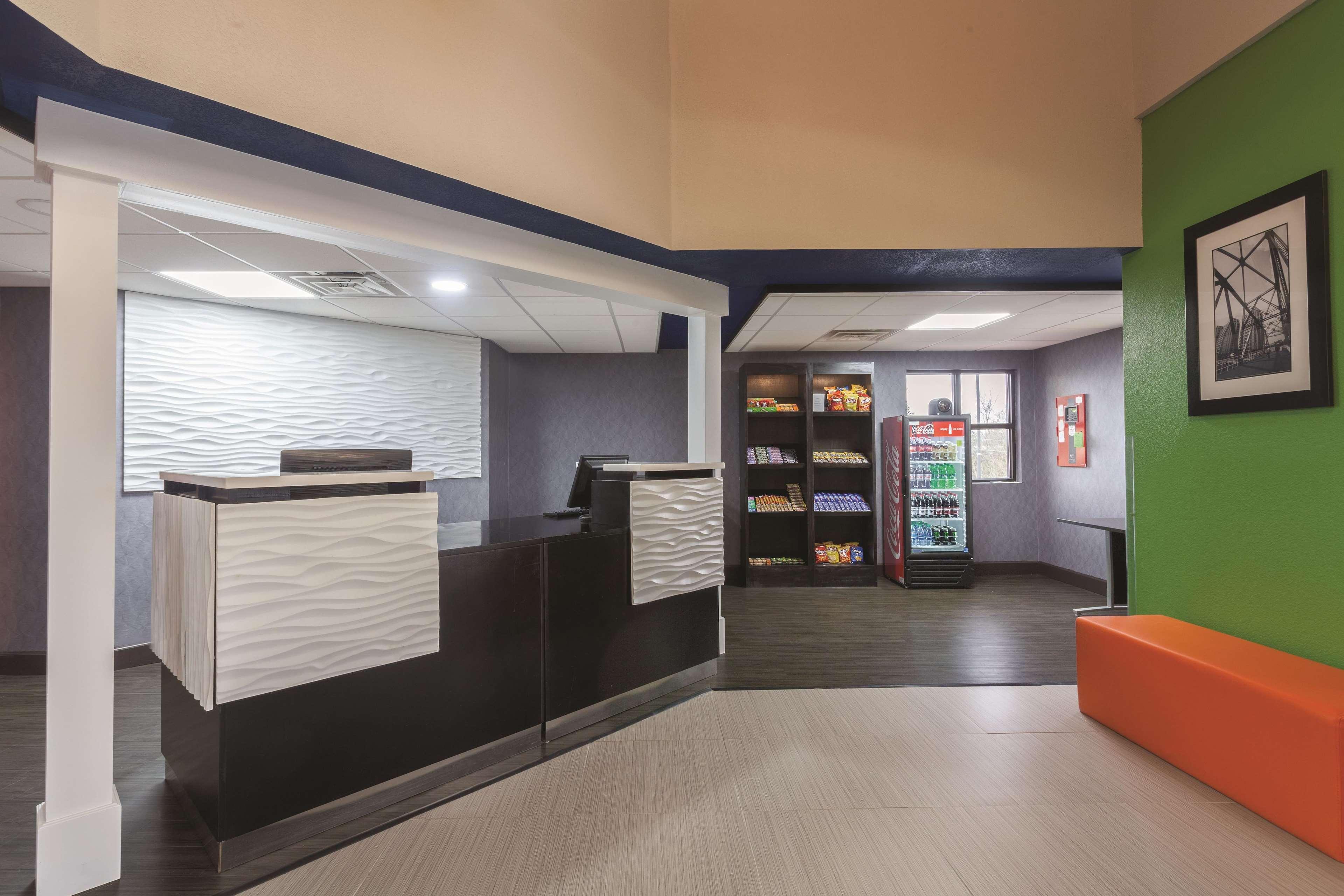 La Quinta By Wyndham East