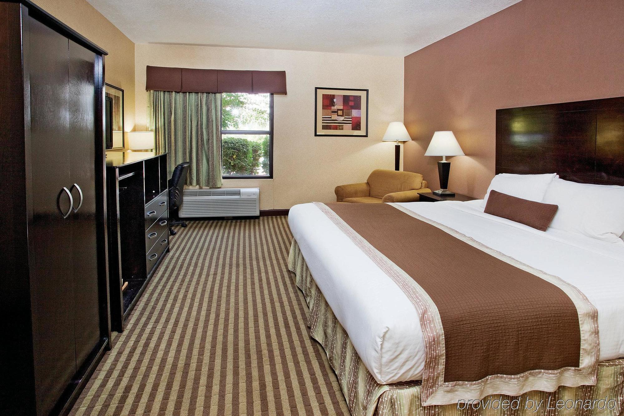 Hotel La Quinta By Wyndham East 3*
